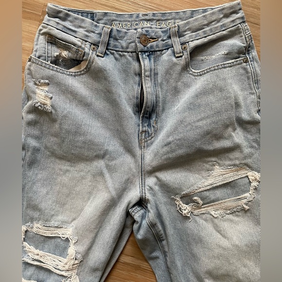 American Eagle Curvy Mom Jeans - Picture 4 of 13